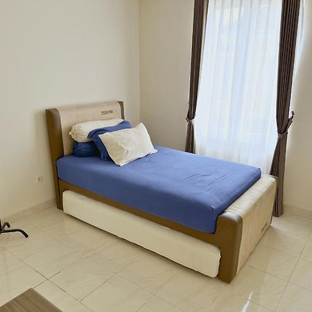 Blessimore Springhill 4Br Palembang Kültér fotó